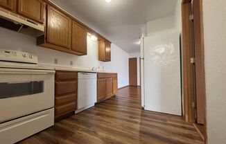 Cute 1 Bedroom 1 Bathroom Apartment near shopping!