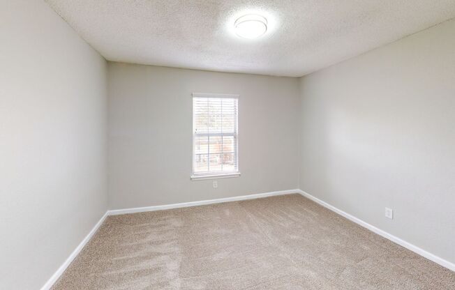 2 beds, 1.5 baths, 1,066 sqft, $1,549, Unit 213I