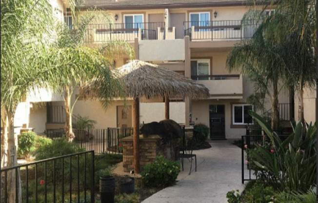 Centrally located 2 bed, 1 bath gated apartment