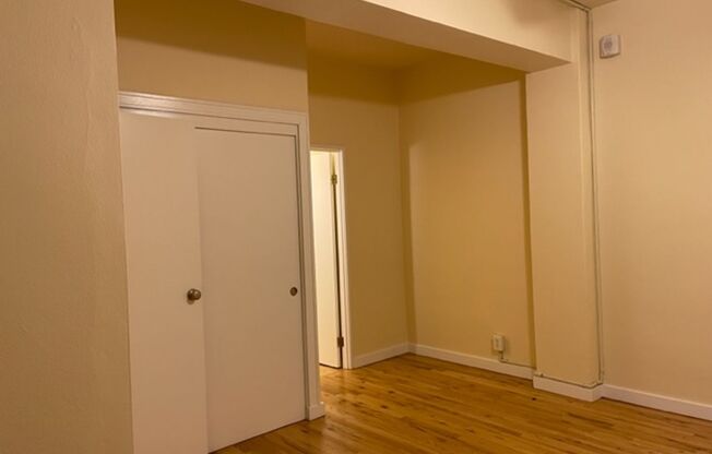 1 bed, 1 bath, 390 sqft, $1,155, Unit 309