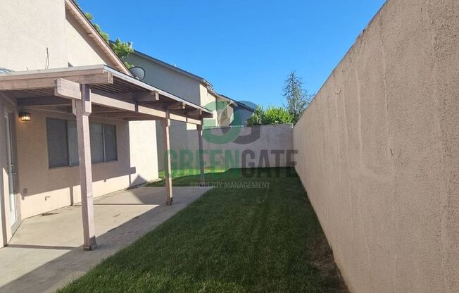 3 beds, 2.5 baths, $2,299