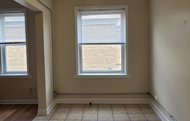 1333 W Birchwood Ave