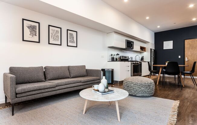 1 bed, 1 bath, 800 sqft, $3,200, Unit 416