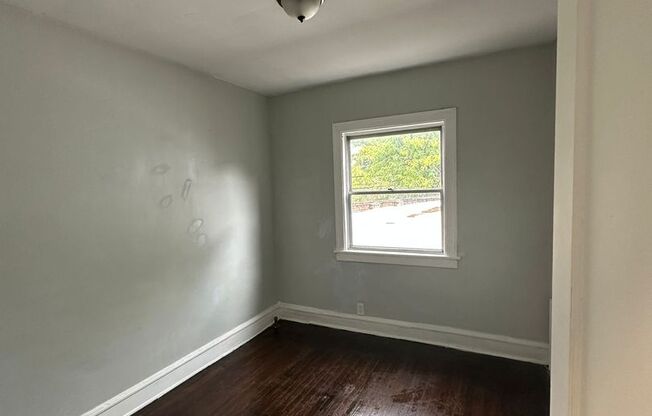 Studio, 1 bath, 600 sqft, $895, Unit Unit 6