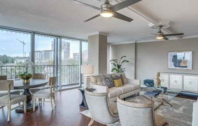 3310 FAIRMOUNT