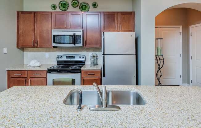 Windward Long Point Apartments - Stainless steel appliances