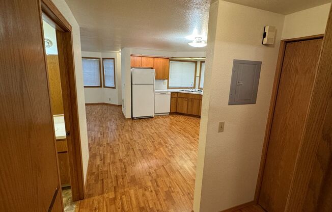 2 beds, 1 bath, $1,450, Unit 1201 R St #5