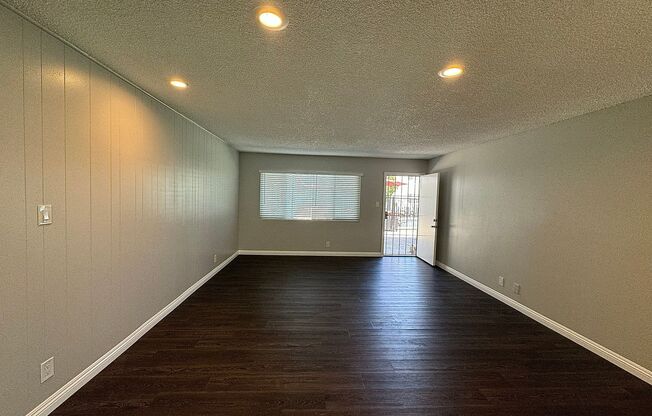 2 beds, 2 baths, 1,036 sqft, $2,300, Unit 4205 G