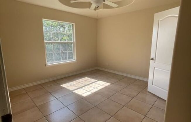 2 beds, 1 bath, 900 sqft, $1,195, Unit Villa Dorada 6