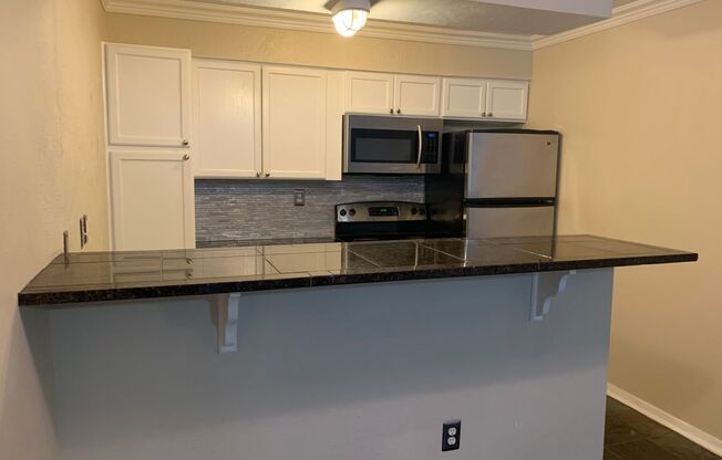 1 bed, 1 bath, 600 sqft, $1,100, Unit 104