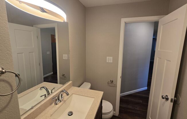 1 bed, 1 bath, 720 sqft, $1,000, Unit SC895