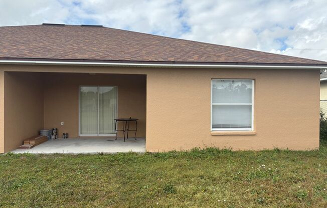 4 beds, 2 baths, $1,800