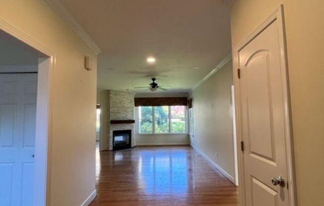 401 Ashwood Dr
