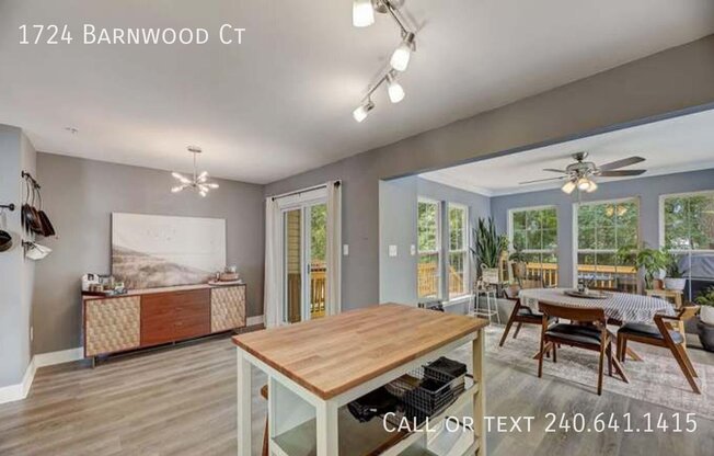 1724 BARNWOOD CT