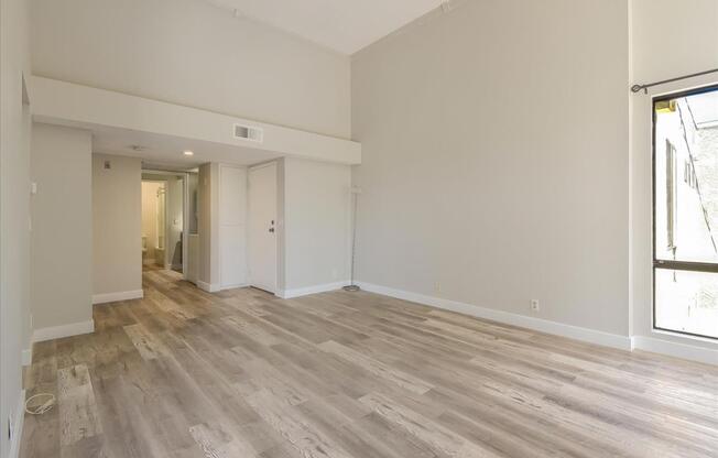 1 bed, 1 bath, 718 sqft, $2,750, Unit 319