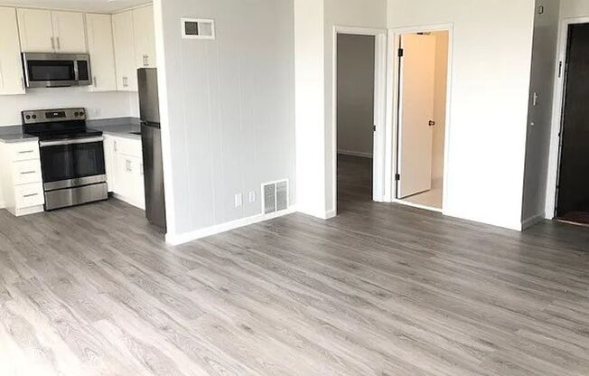 1 bed, 1 bath, 600 sqft, $2,850, Unit 04