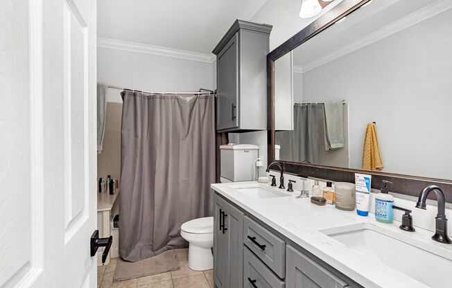 3 Bedroom Townhome| Gated Community