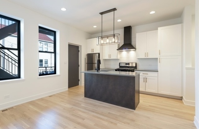 1244 W HURON