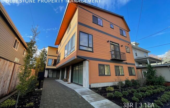1931 B SE 12 AVE