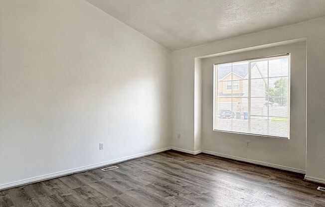 Bright & Spacious Rambler in Rose Park!