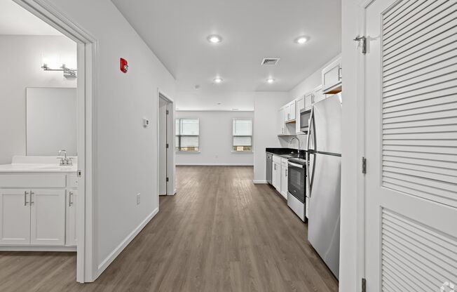 Steel Works Apartments - Contemporary & Spacious Studio/1-Bedroom Apartments
