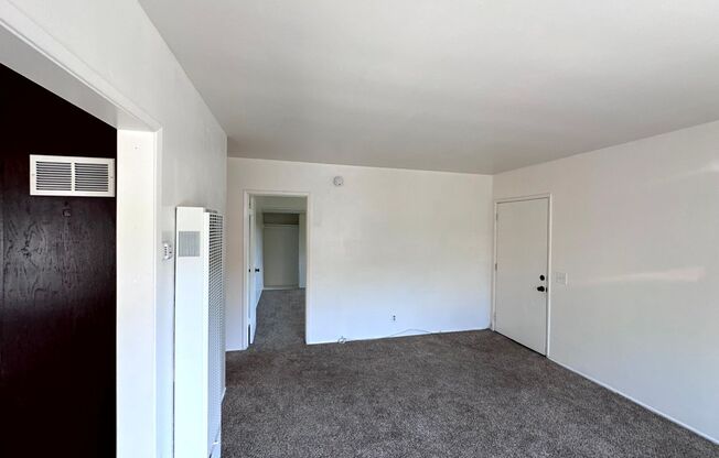 2 beds, 1 bath, $1,750