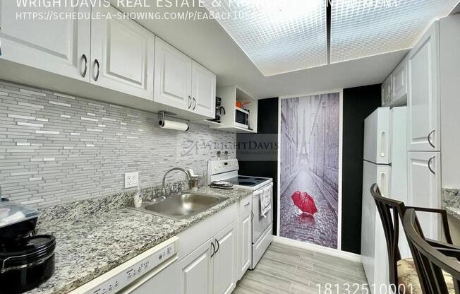 6342 NEWTOWN CIR