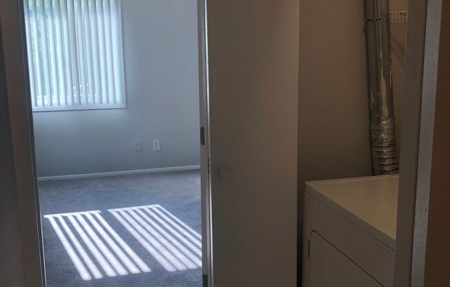 1 bed, 1 bath, 755 sqft, $1,099, Unit 5815D