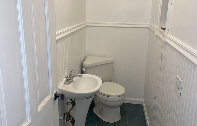 Newly renovated 4 bedroom 1.5 bath single family house