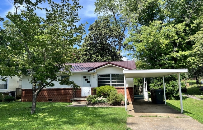 1125 E MOODY AVE