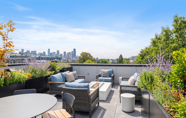Studio, 1 bath, 688 sqft, $2,547, Unit 2