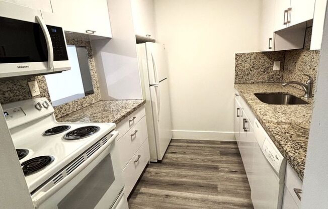 Beautiful and renovated apt in Kendall