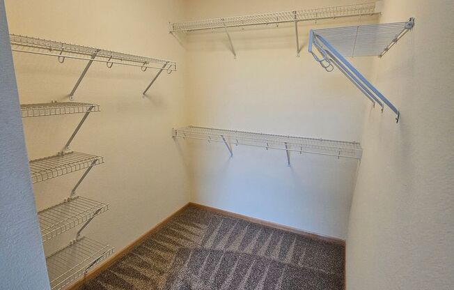 Bridgeview Apartments