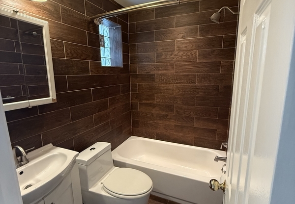 925 N 28 ST
