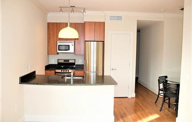 2 beds, 2 baths, 800 sqft, $3,495, Unit 101