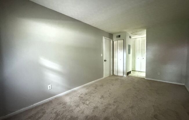1904 Cambridge Drive