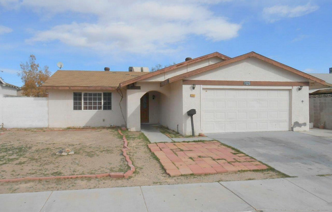 Spacious 1 story home in Spring Valley