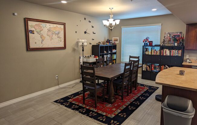 3 beds, 2.5 baths, $2,250, Unit unit 1290