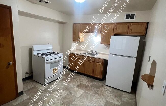 7125 W APPLETON AVE