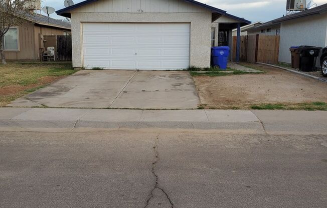 COMING SOON! Adorable 3 Bed 2 Bath in Tolleson