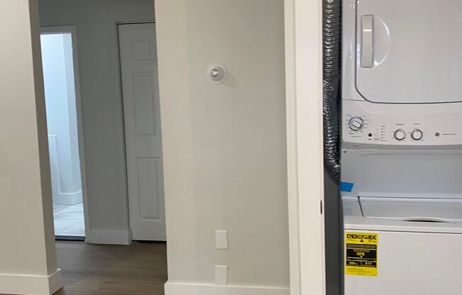 1 bed, 1 bath, $1,725, Unit 401