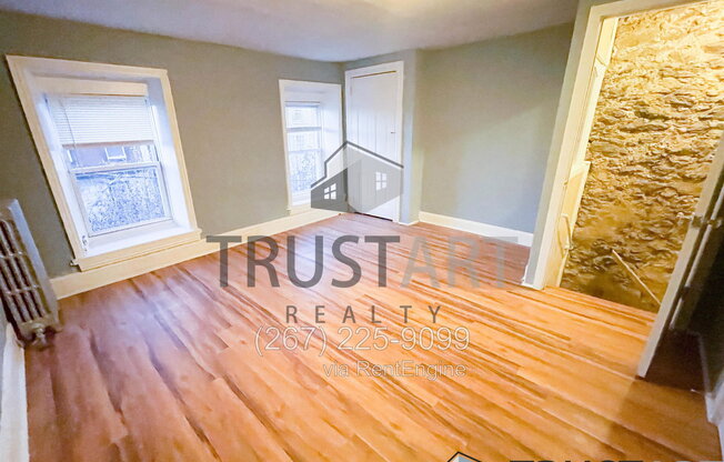 2 beds, 1 bath, $1,575