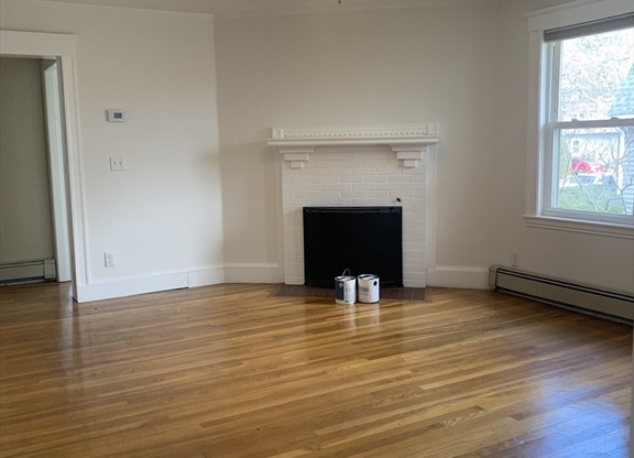 2 beds, 1 bath, 1,300 sqft, $3,000, Unit 1