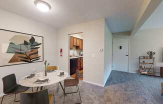 611 Regency Way Apartments _ Dining Room