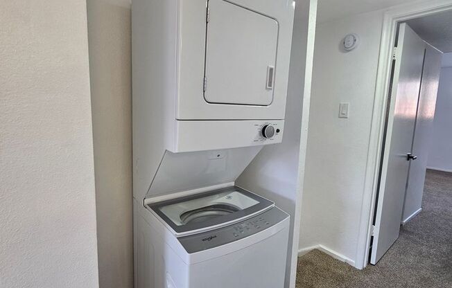 2 beds, 2 baths, 992 sqft, $1,800, Unit 15