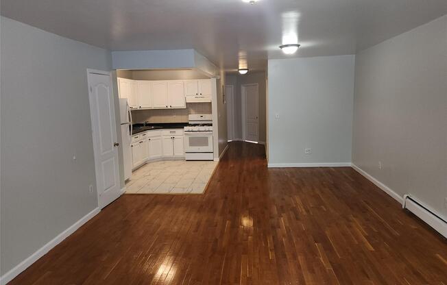 12 E 29 ST