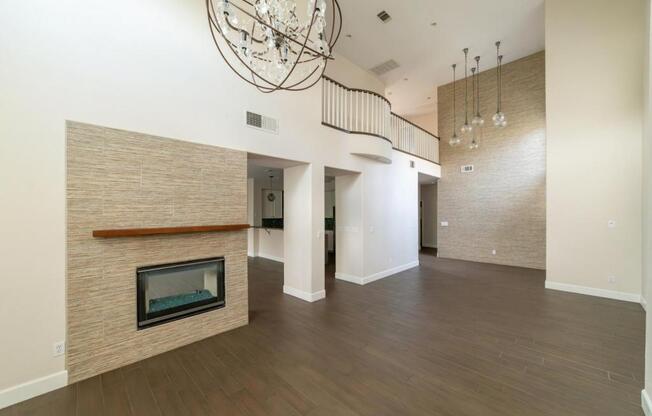 1352 FOX ACRES DR