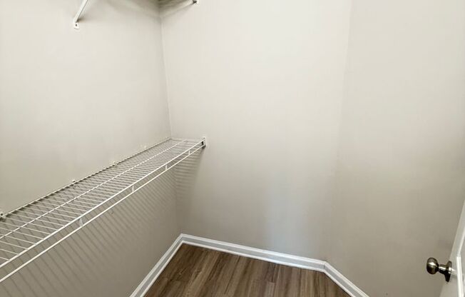 2 beds, 2 baths, 1,055 sqft, $1,200, Unit 5338