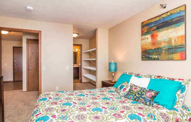 1 bed, 1 bath, 677 sqft, $1,250, Unit 302
