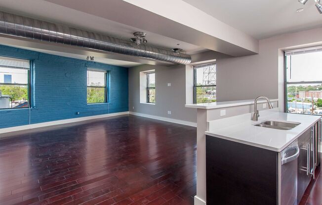 1 bed, 1 bath, 695 sqft, $1,700, Unit Mary 401